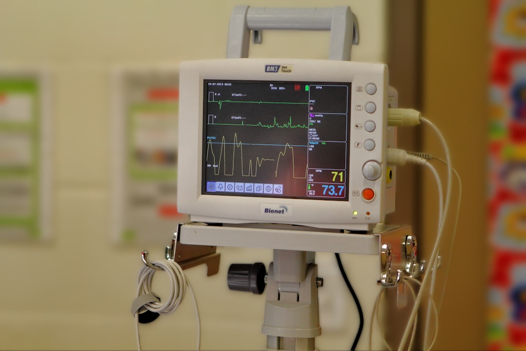 Szívbetegségek jelei: figyelmeztető tünetek, amikre oda kell figyelni