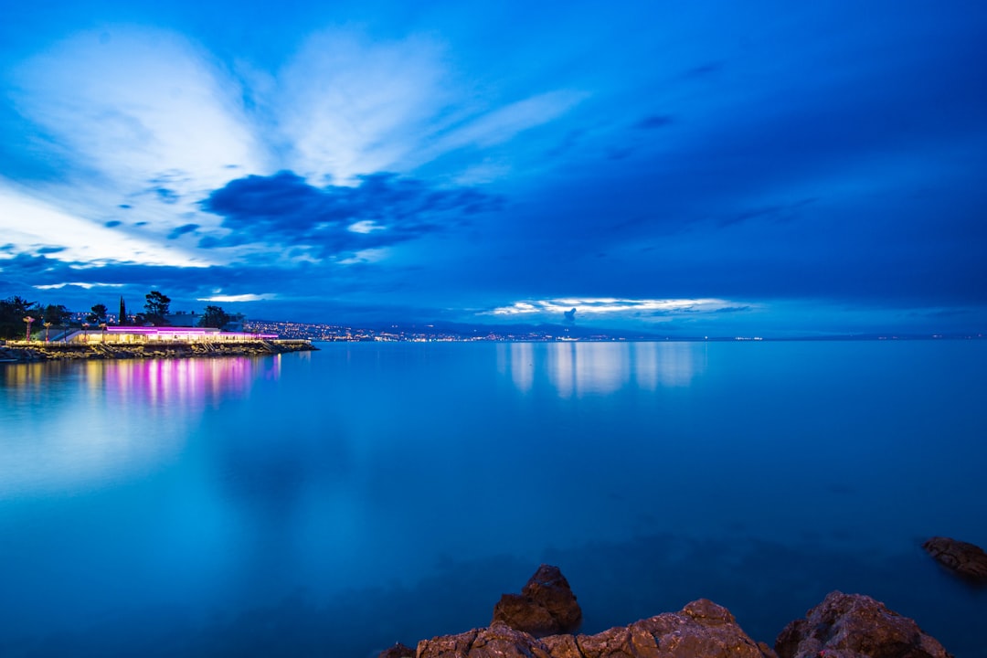 Autizmus korai fejlesztés: kulcsfontosságú lépések a sikeres kezeléshez